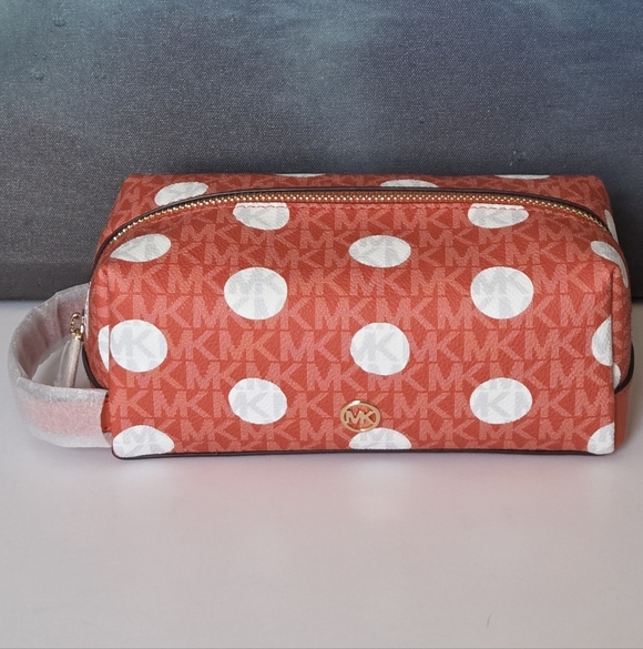Michael Kors Polka Dot Med Travel Bag NWT - Picture 5 of 16